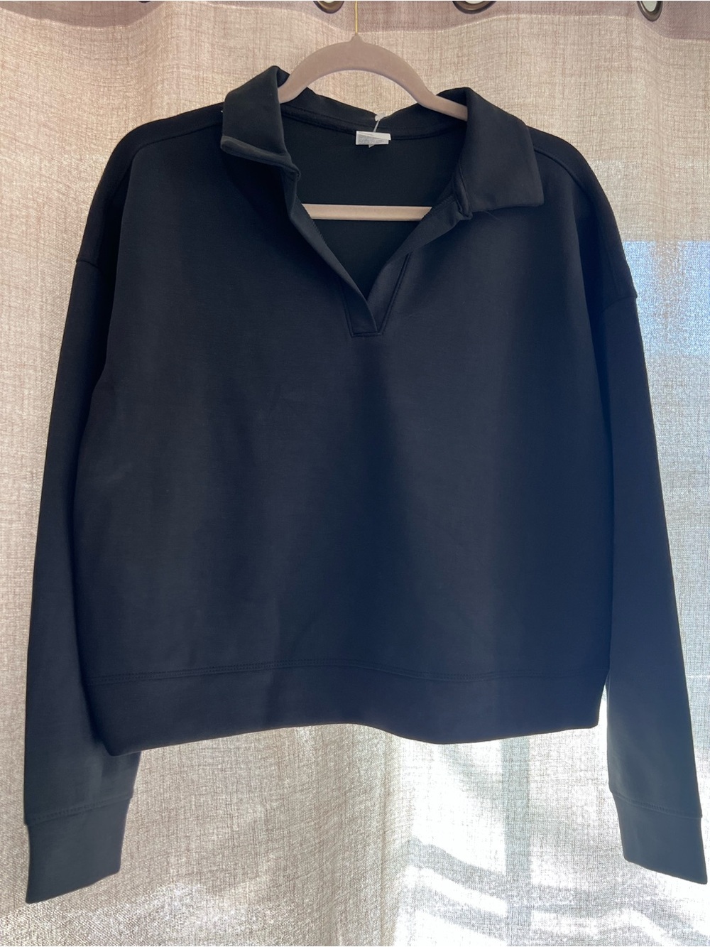 Black Women's Pullover Collar Sweatshirt